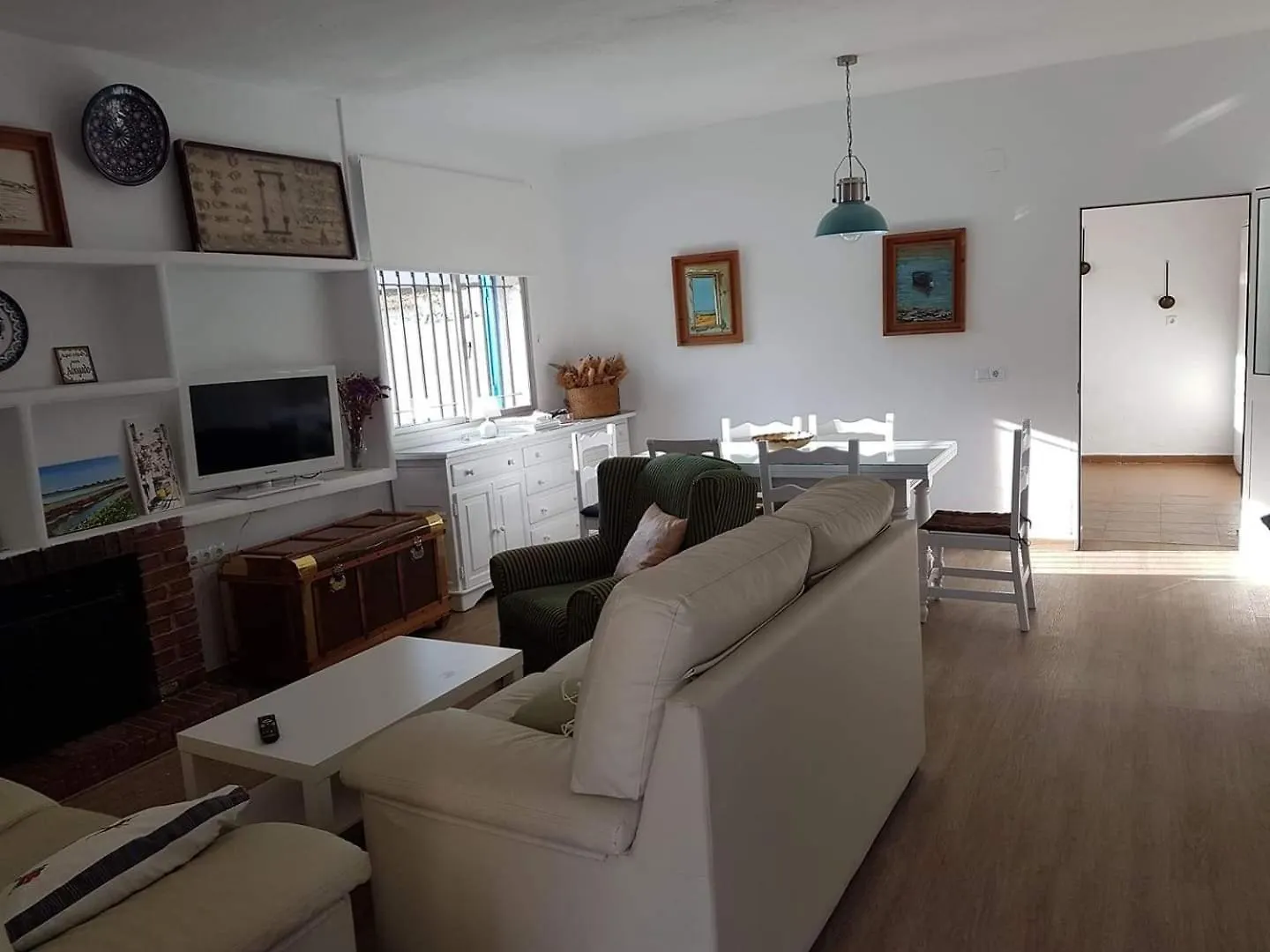 Holiday home Chalet En Canos, Chimenea, Sin Coger Coche Para La Playa Y El Monte Los Canos De Meca